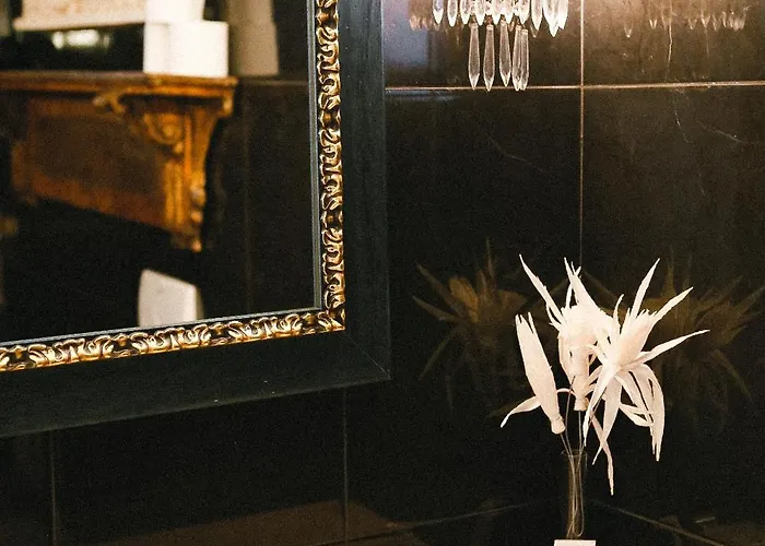 Martins De Luxe Aparthotel 4*