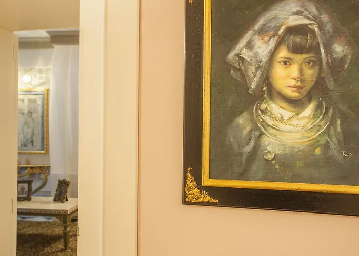 Martins De Luxe Aparthotel 4*