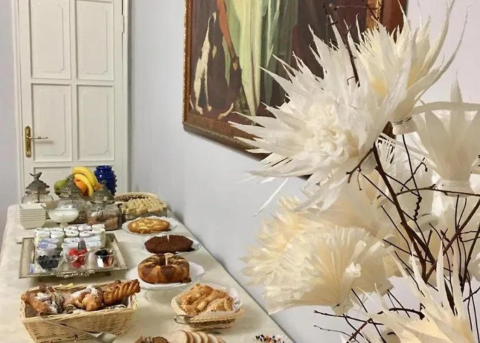 Martins De Luxe Aparthotel