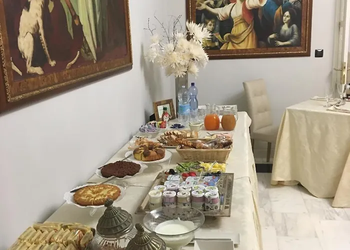 Martins De Luxe Aparthotel 4*