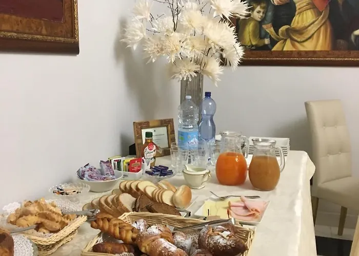 Martins De Luxe Aparthotel 4*